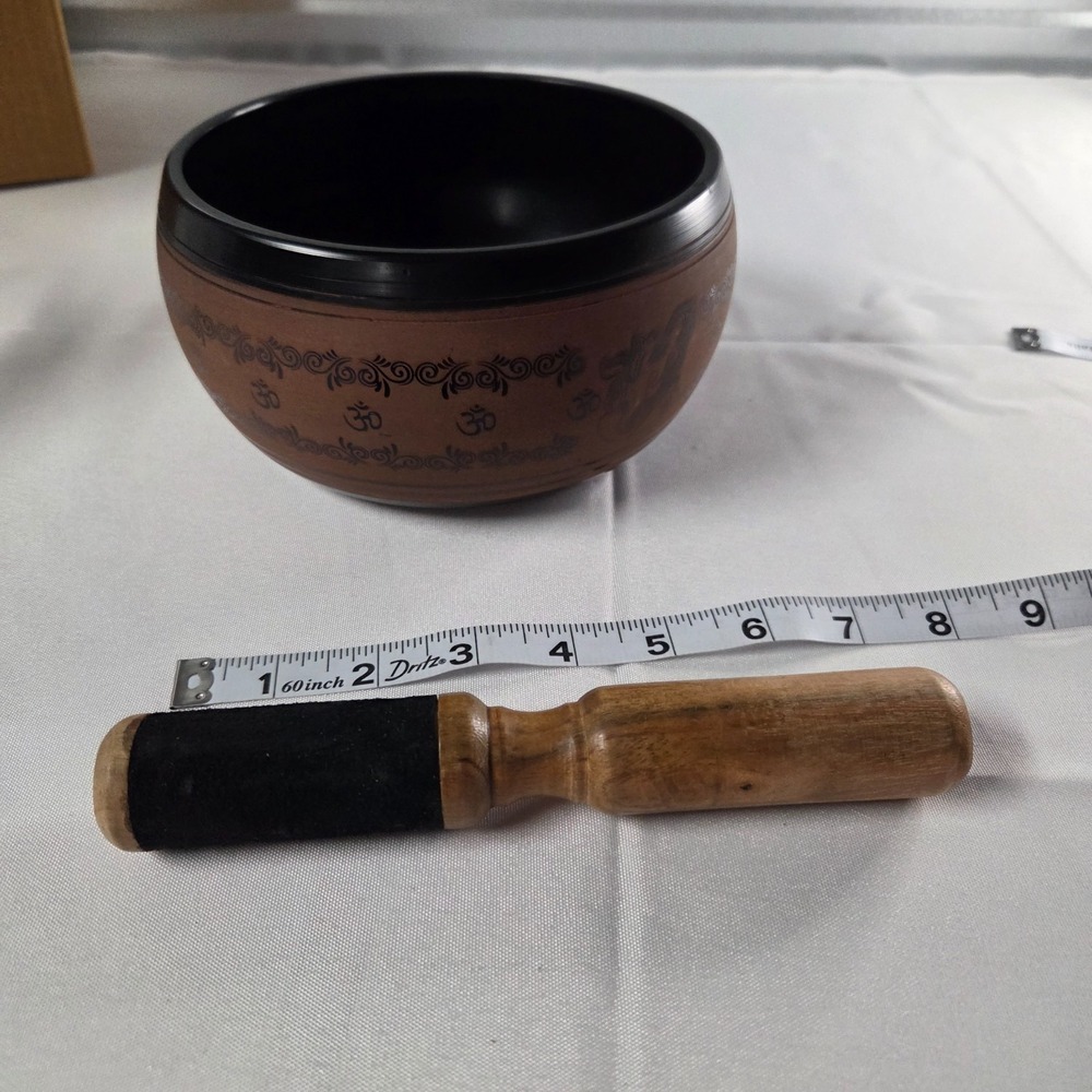 Tibetan Singing Bowl 6" Tan Ganesh Meditation Sound Healing Bowl w/ Mallet, NIB